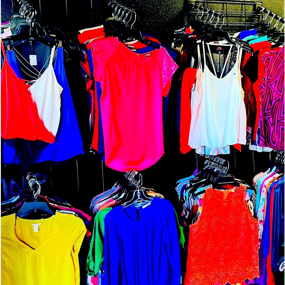 Women’s tops
1306 W. University Dr Edinburg, TX